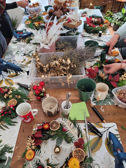 Atelier Couronne de Noël - Samedi 5 Décembre 10h-11h30 - #shop_name #artisanat #Fait_main #Fabriqué_en_france #Création_unique